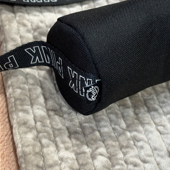 Victoria’s Secret Pink Can Cooler - Picture 2 of 6